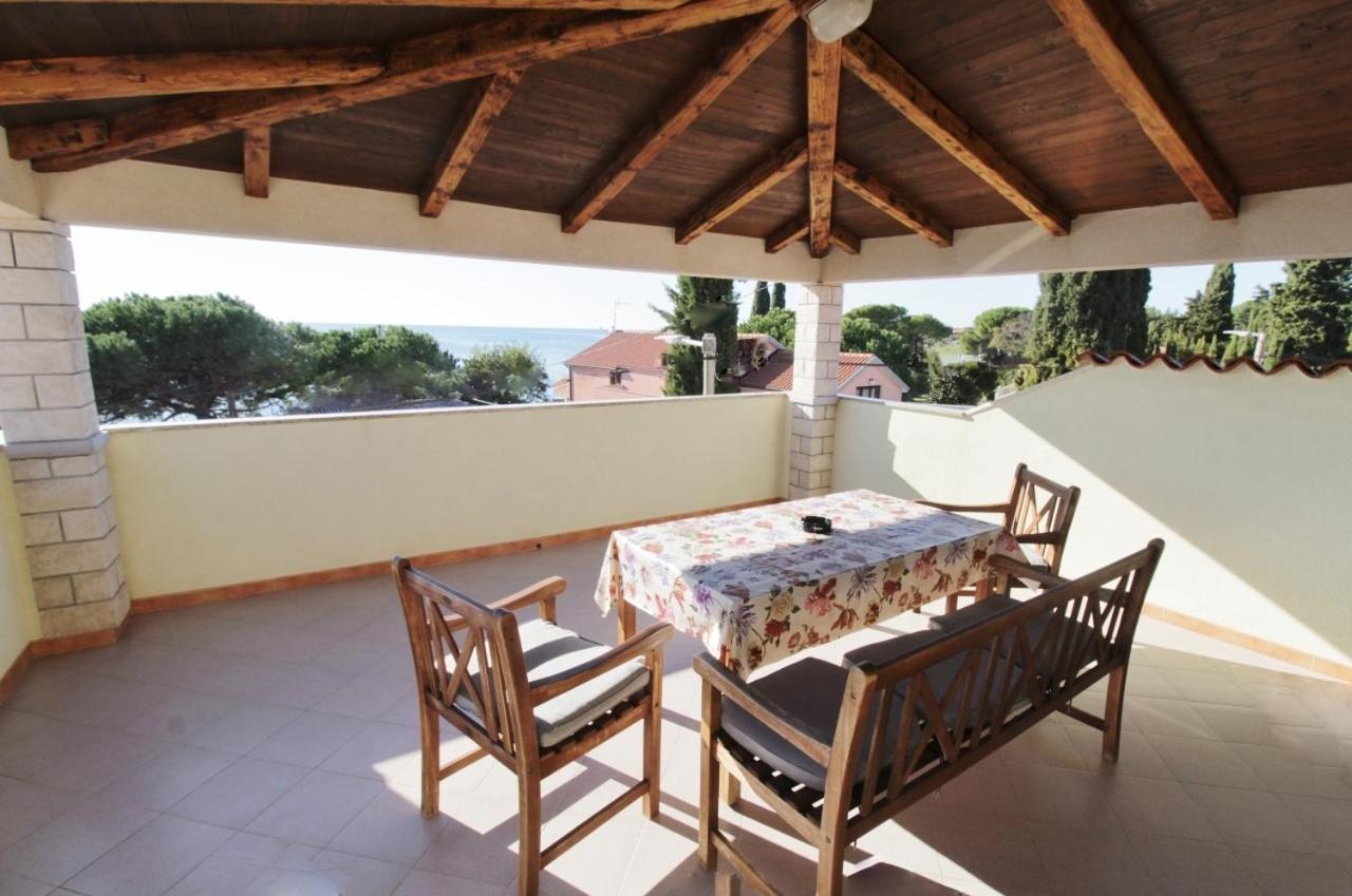 Apartments Zambratija With Sea View Exterior photo